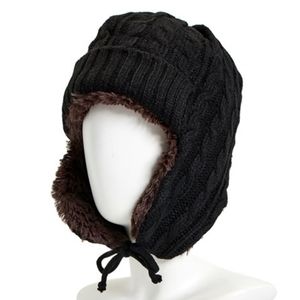 MukLuks 
Womens Plush Lined Cable Knit Trapper Hat